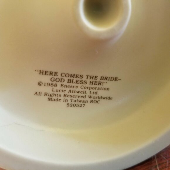 Memories of Yesterday Here Comes The Bride God Bless Her 1988 Enesco 520527 9.5" - Picture 7 of 8